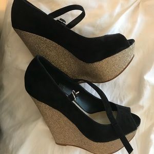 Steve Madden gold shimmer heels